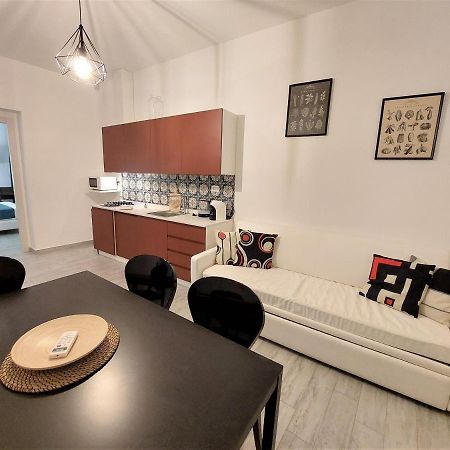 Leone Apartments Palermo Buitenkant foto