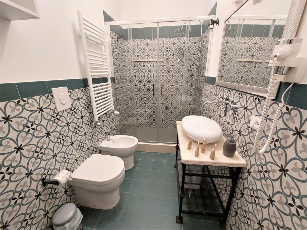 Leone Apartments Palermo Buitenkant foto