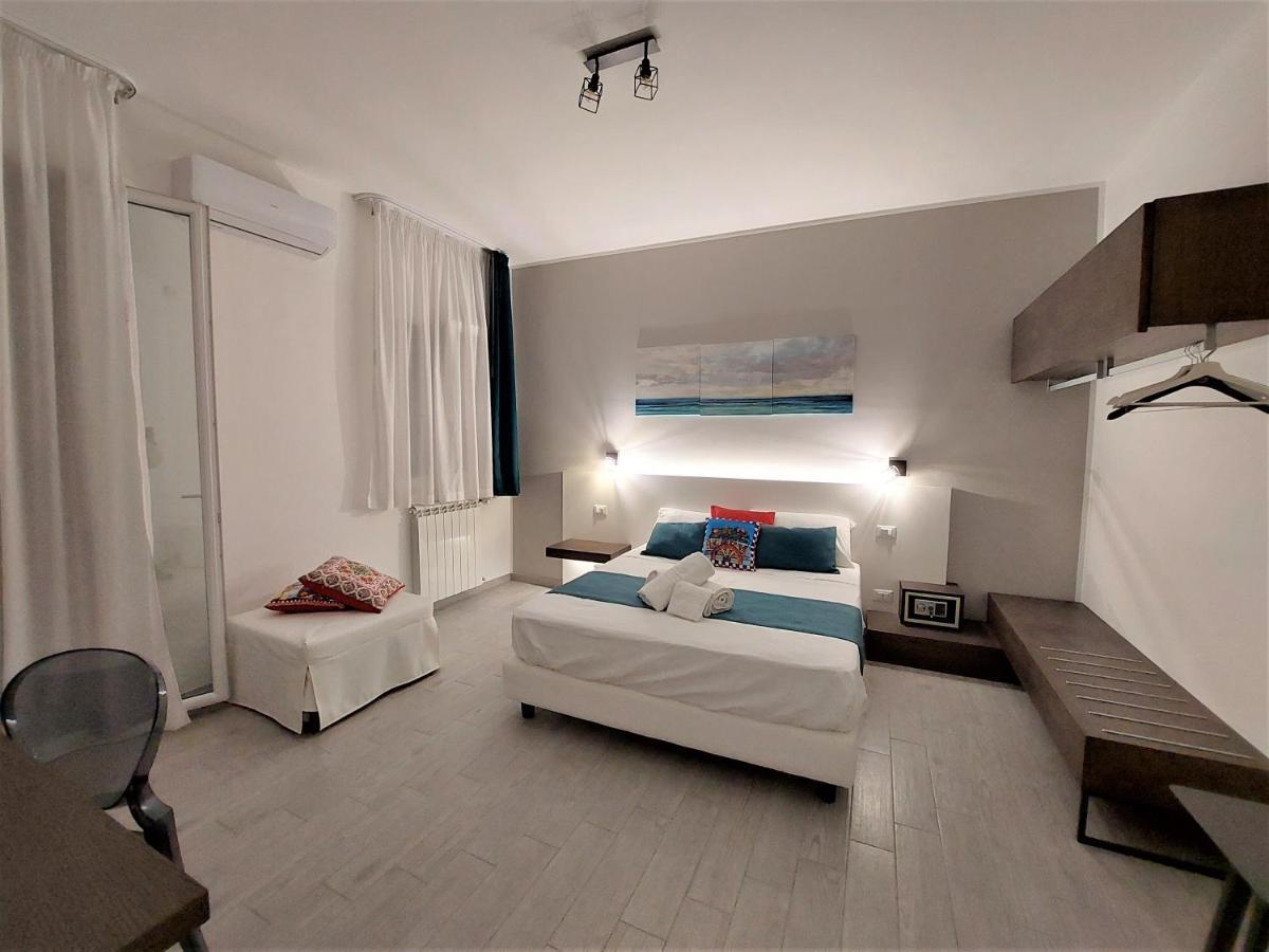 Leone Apartments Palermo Buitenkant foto